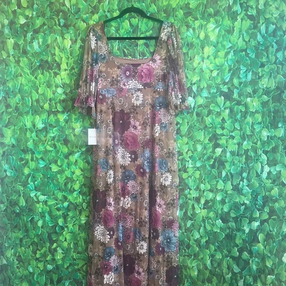 Elie & Emie - New Floral Boho Dress - Picture 7 of 7